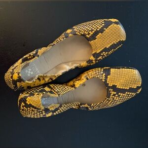 Vince Camuto Yellow and Black leather embossed Snake Print Flats